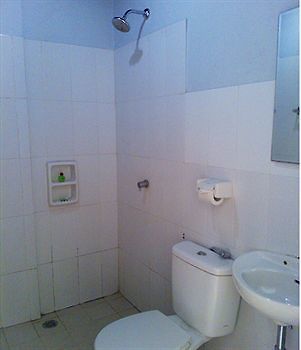 Kubu Hotel Kuta Lombok Buitenkant foto