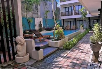 Kubu Hotel Kuta Lombok Buitenkant foto